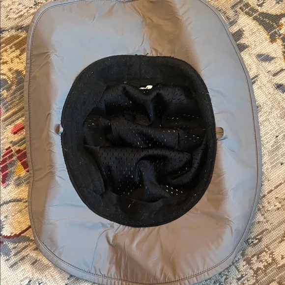 The North Face Light Gray Brimmer Hat - Picture 6 of 6